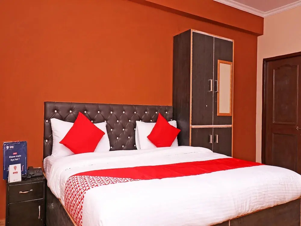 OYO 19123 Sunshine Guest House