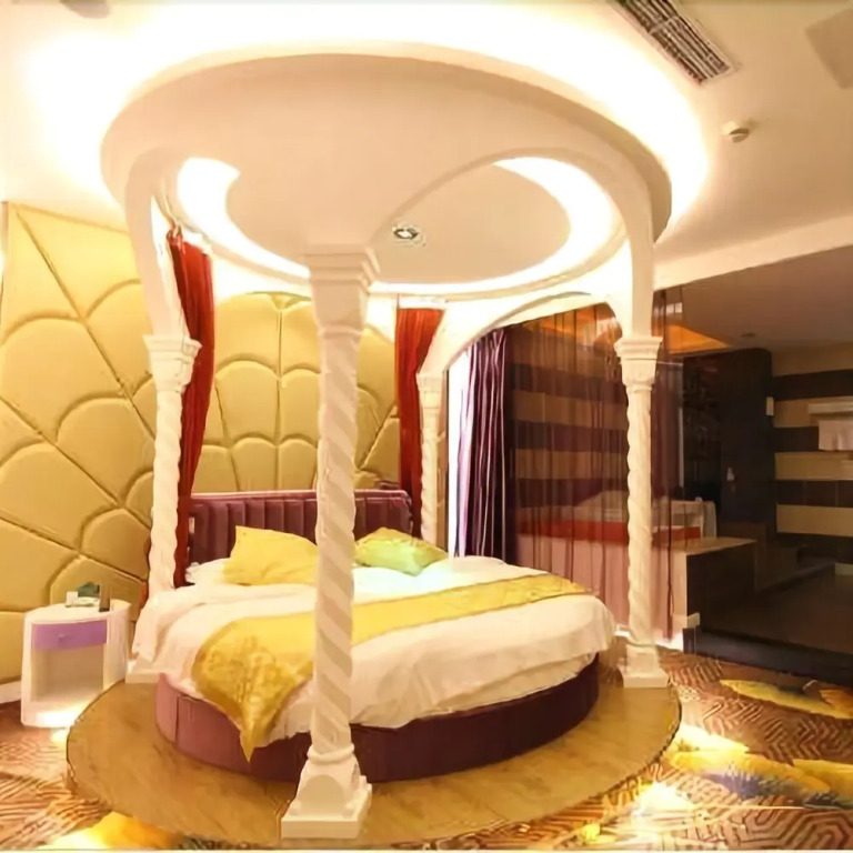Shanghai Lambowan Boutique Hotel (Shuichan Road Subway Station)