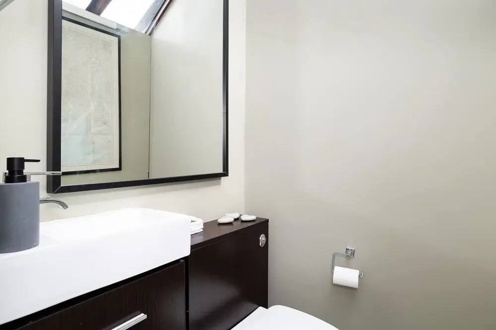 Gorgeous & sleek 4BR house in Hammersmith!