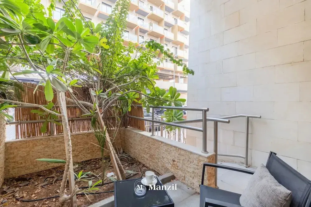 Studio in JVC w Premium Amenities Near Circle Mall