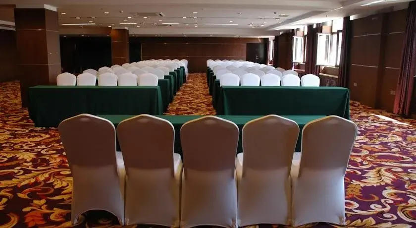 Dream Land Hotel