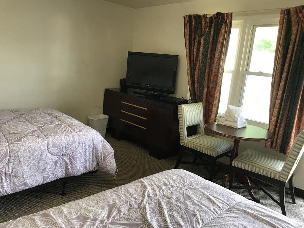 Highlander Motel