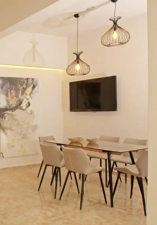 Niriides Home