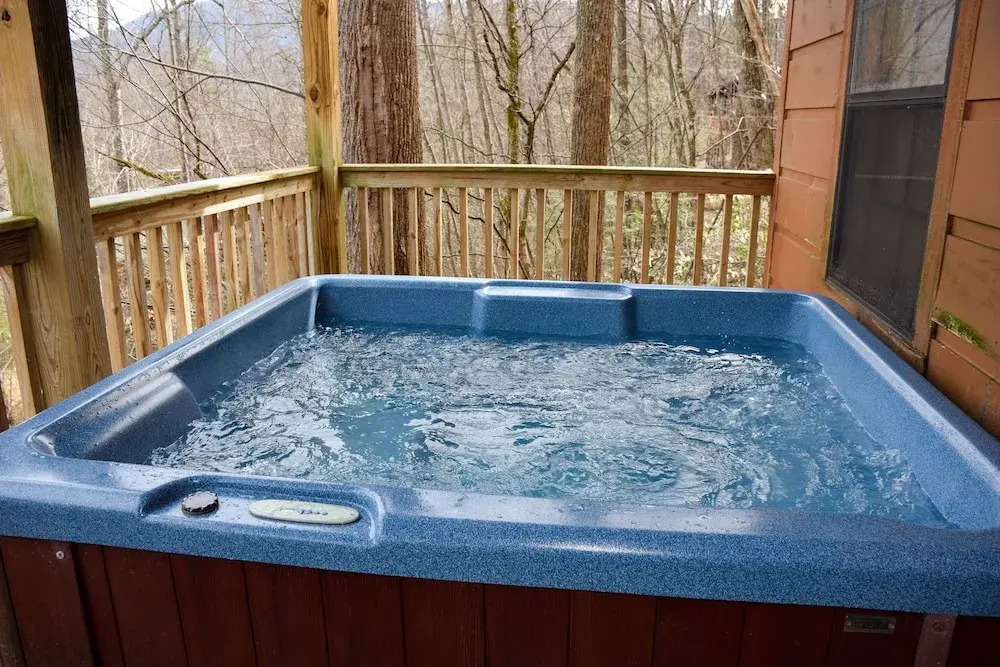 WEEKS WORTH - 3 Br Cabin