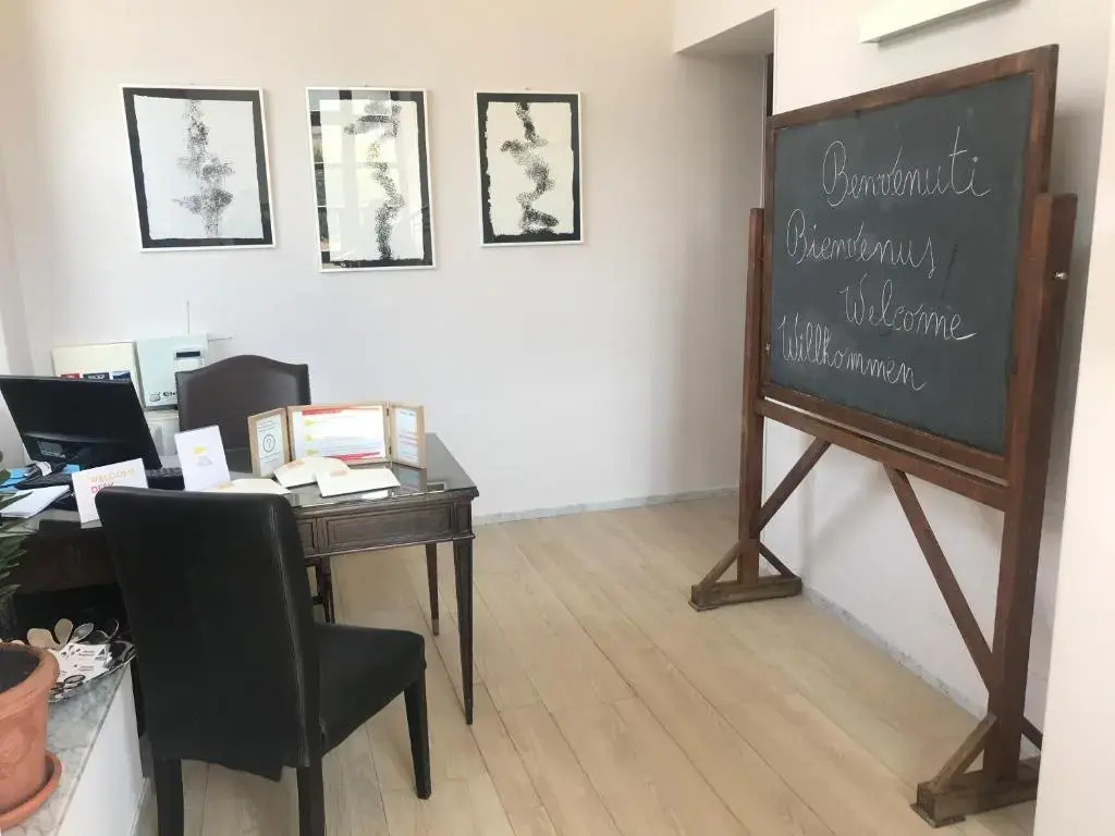 Miramare Apartments&Suites