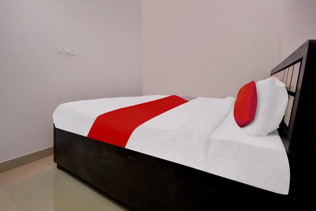 OYO Flagship 80528 Hotel Manisha Palace