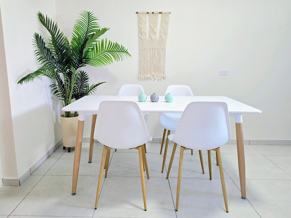 Rooi Santo Residence