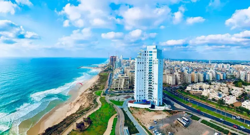 מגדל C1