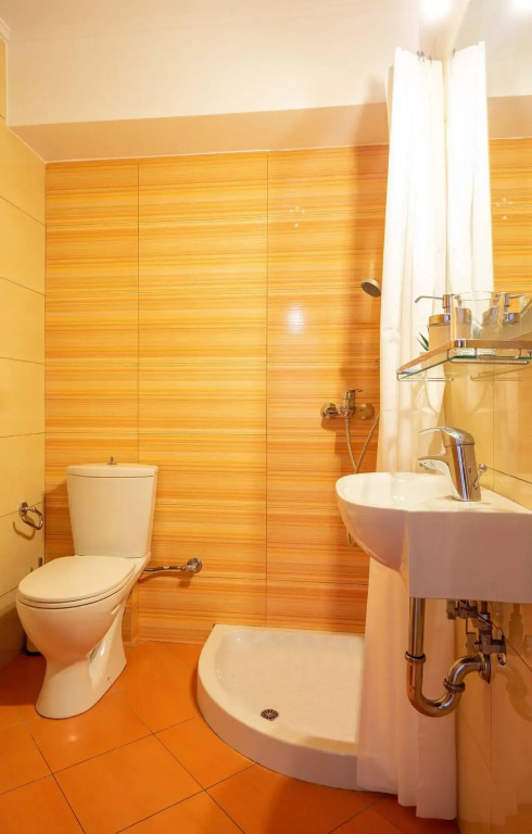 “Greek Aura” luxury lodging in Koukaki
