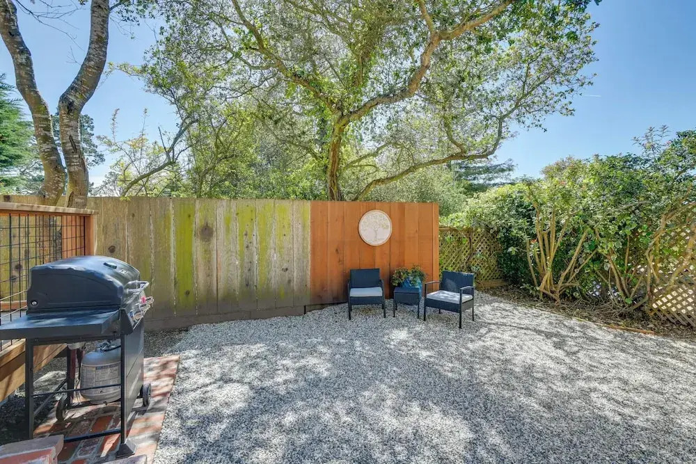 Vacation Rental Home ~ 1 Mi to Carmel Beach!