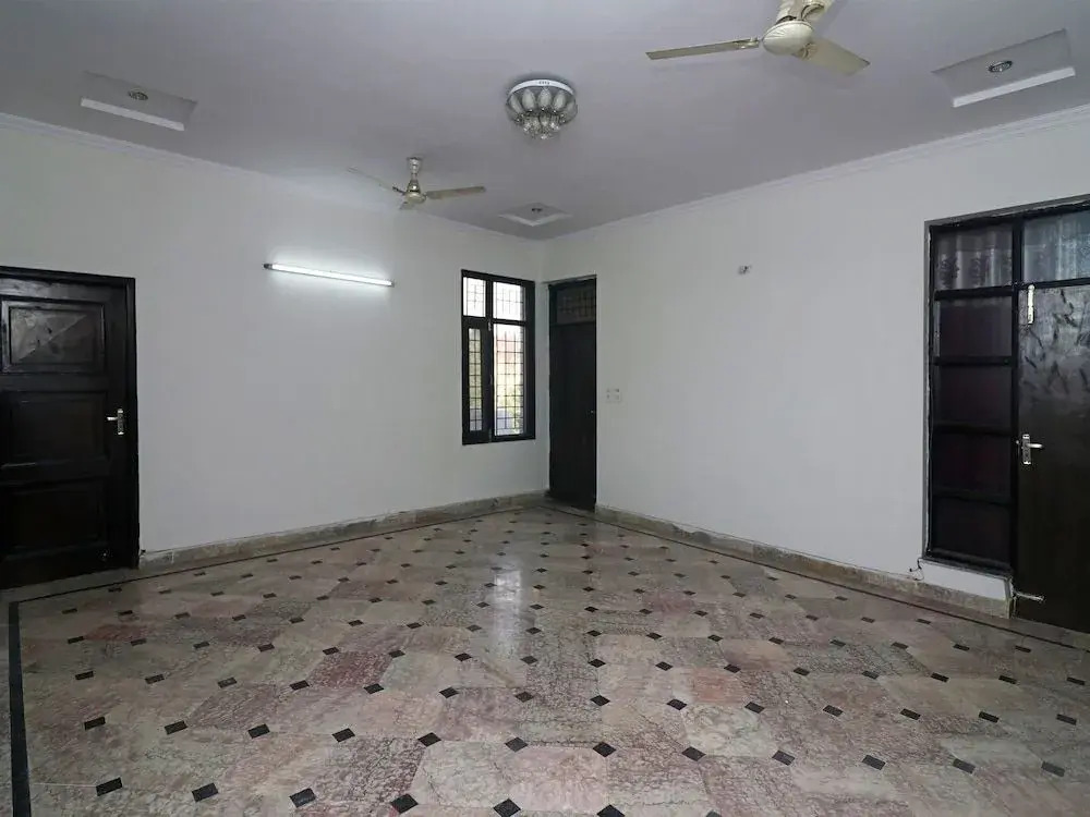 OYO 22506 Heaven Residency
