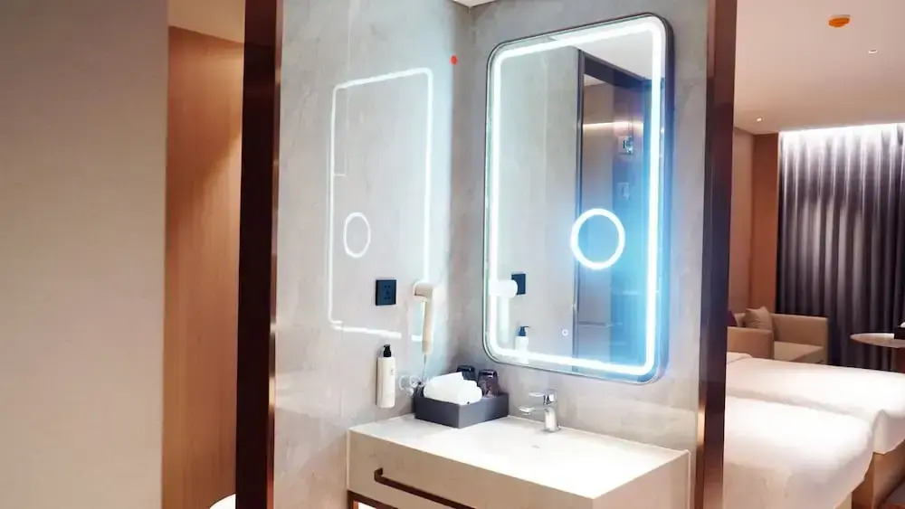Elong Hotel Jakarta PIK