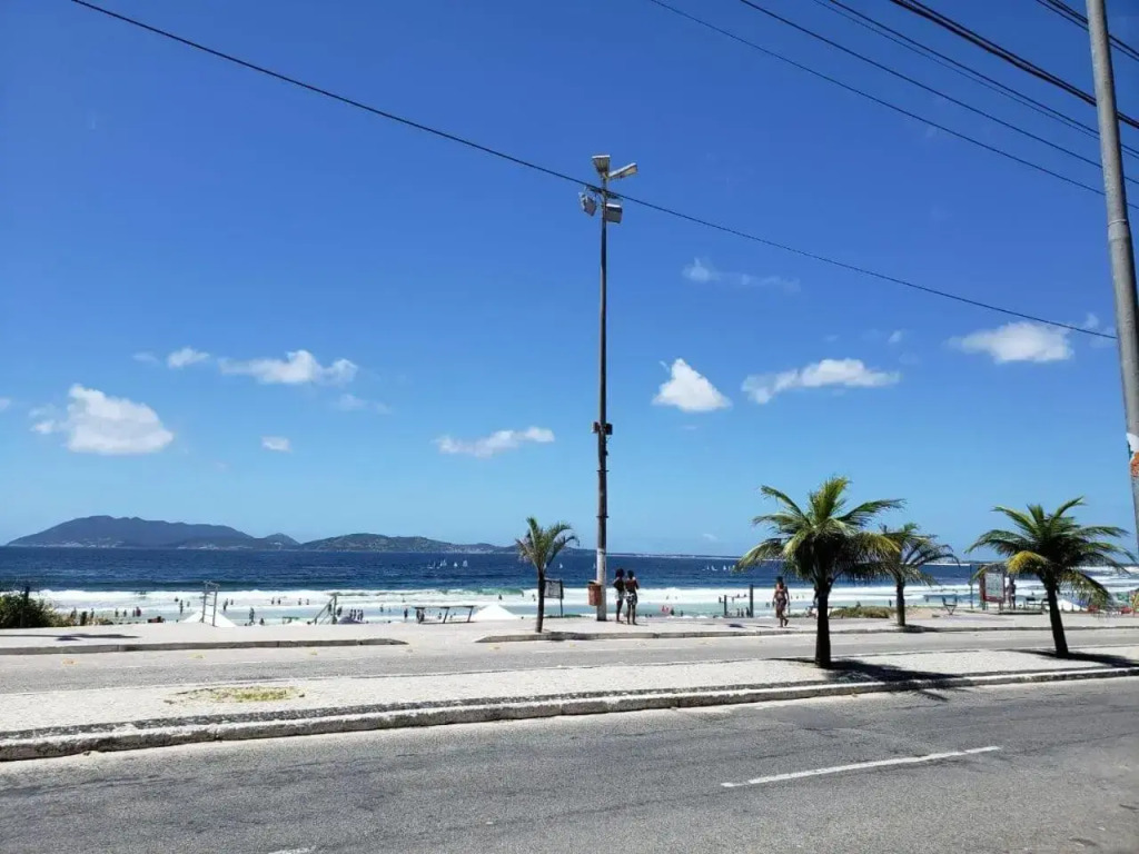 Amplo Apartamento - 98M da praia do forte - Pertinho de tudo!