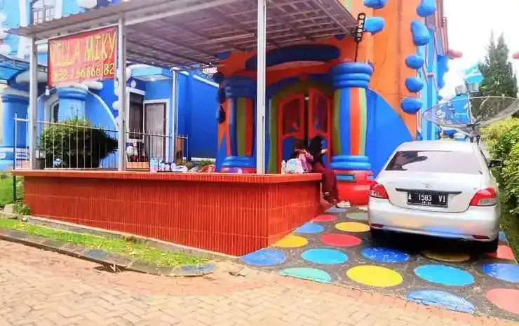 Villa Hello Kitty Puncak