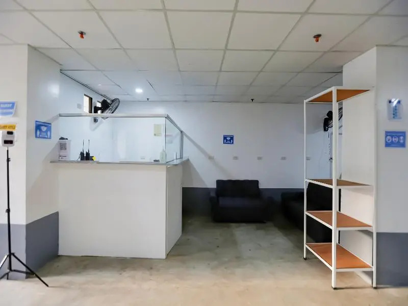 OYO 665 Pasay Centrale Hotel