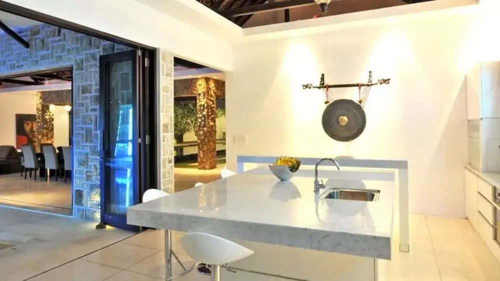 Modern Family Villa