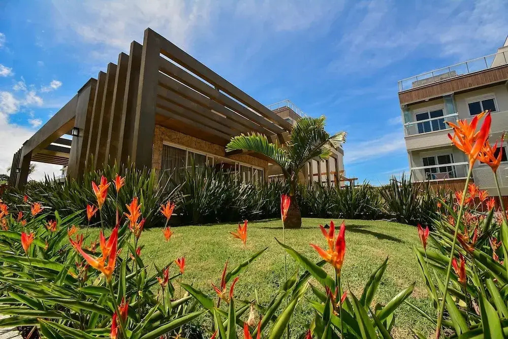 SunClub-300 metros da Praia do Campeche