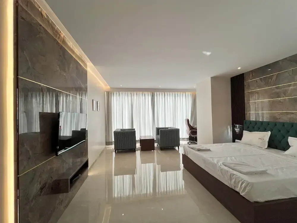 Galaxy Club & Hotel