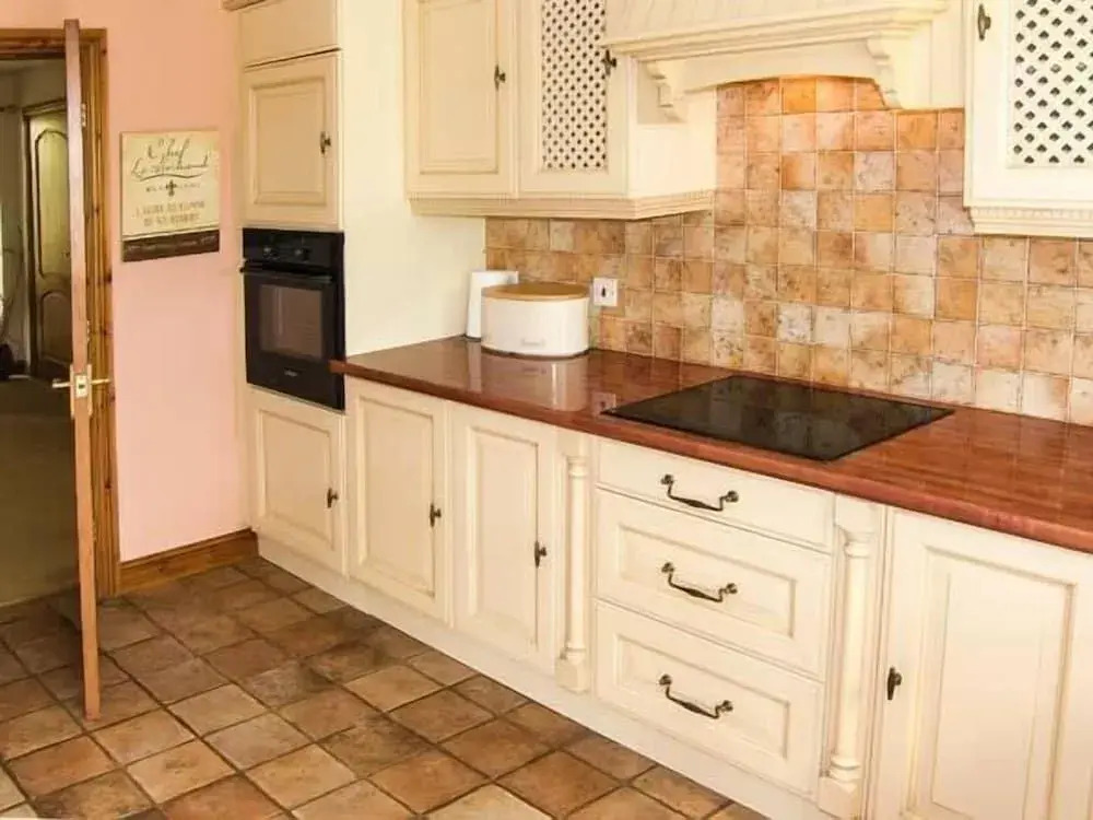 Bedw Arian Cottage