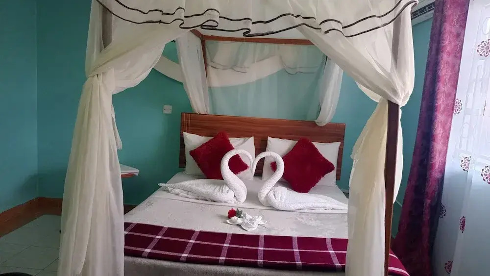 The Great Turk Reef Hotel-Lodwar