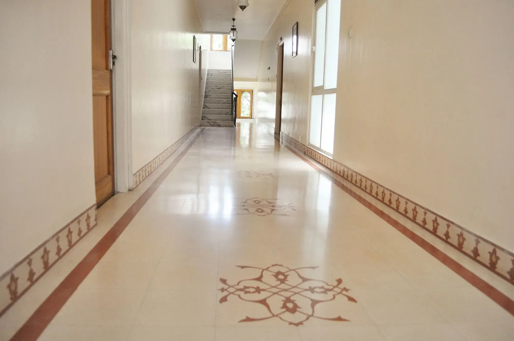 Om Niwas Suite Hotel