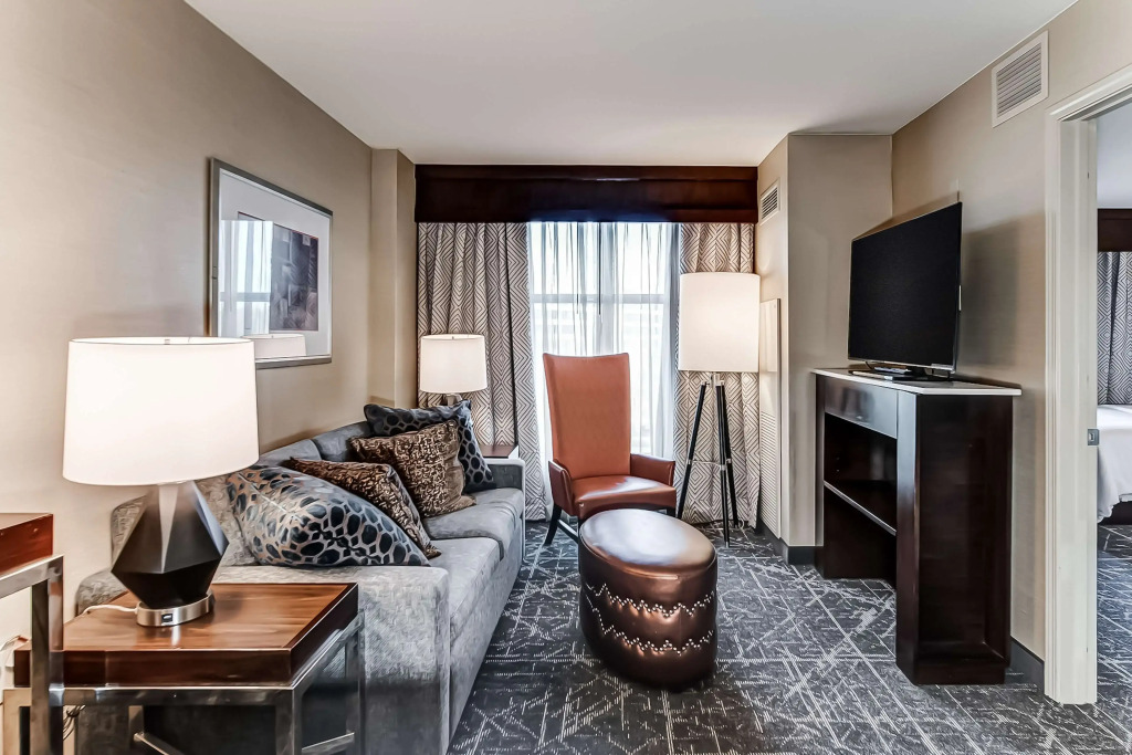 Embassy Suites Atlanta - Kennesaw Town Center