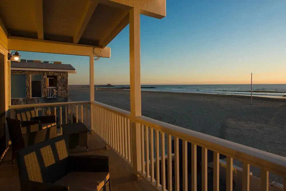 3600 W Ocean Front Elli 2 Bedroom Home
