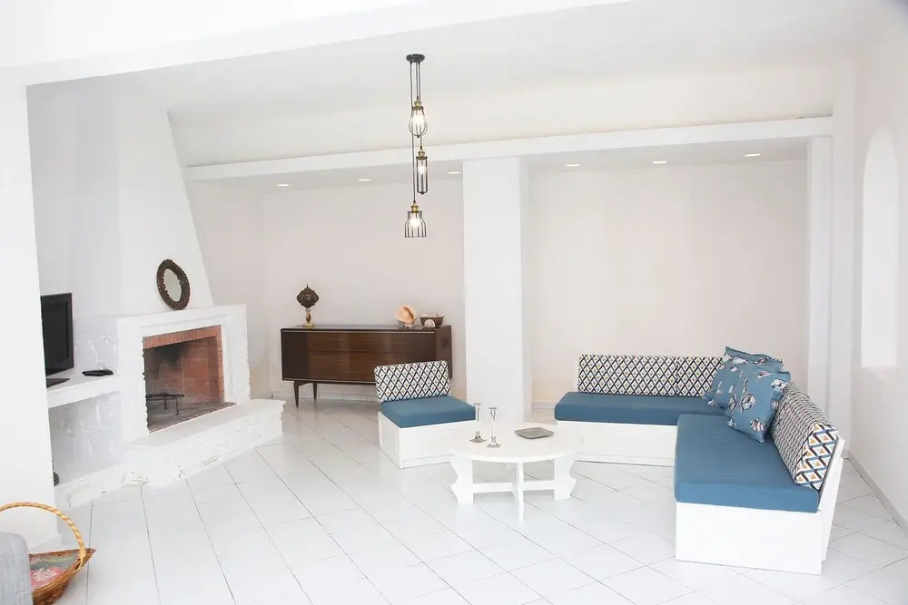 Romaric Mt. Garden House, Siviri