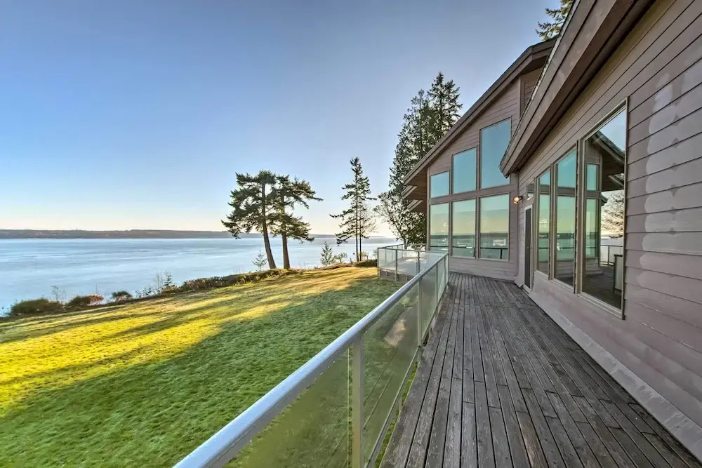 Marrowstone Island Home: 20 Mins to Port Townsend