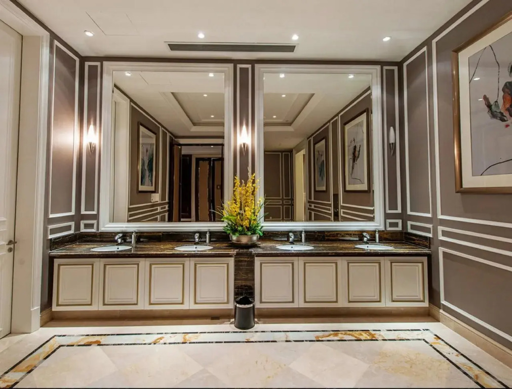 World Trade Winning Hotel