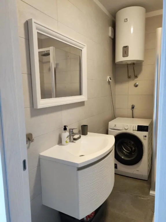 Salt Apartment