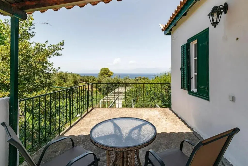 The Olive yard house in Koroni