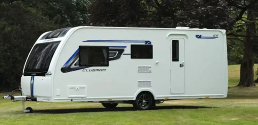 Stayzo Caravan - With Great Access to Local Attractions - With Free Wi-fi in the Chiltern Hills
