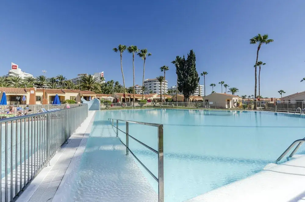 Bungalow With one Bedroom in Playa del Inglés - Maspalomas, With Shared Pool, Furnished Terrace and Wifi - 500 m From the Beach
