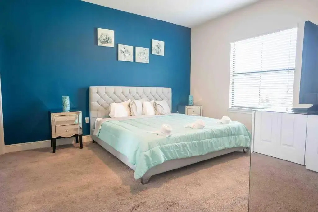 SPACIOUS 6bdrm Villa near ALL the attractions