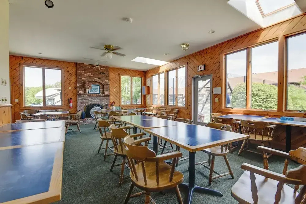 Lake Memphremagog Access: Newport Condo w/ Balcony