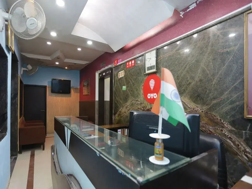 OYO 12868 Hotel City Lite