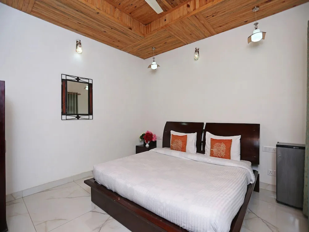 OYO 10925 Home 5BHK Villa Nakuchiyatal