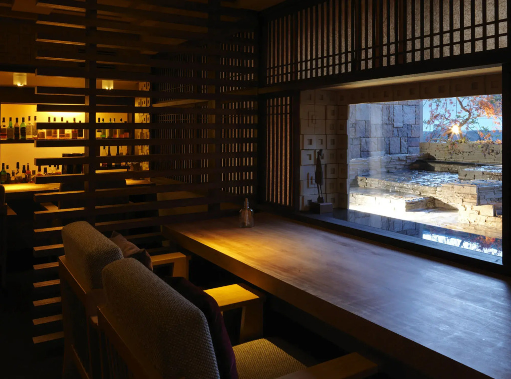 Lake Shikotsu Tsuruga Resort Spa Mizu no Uta