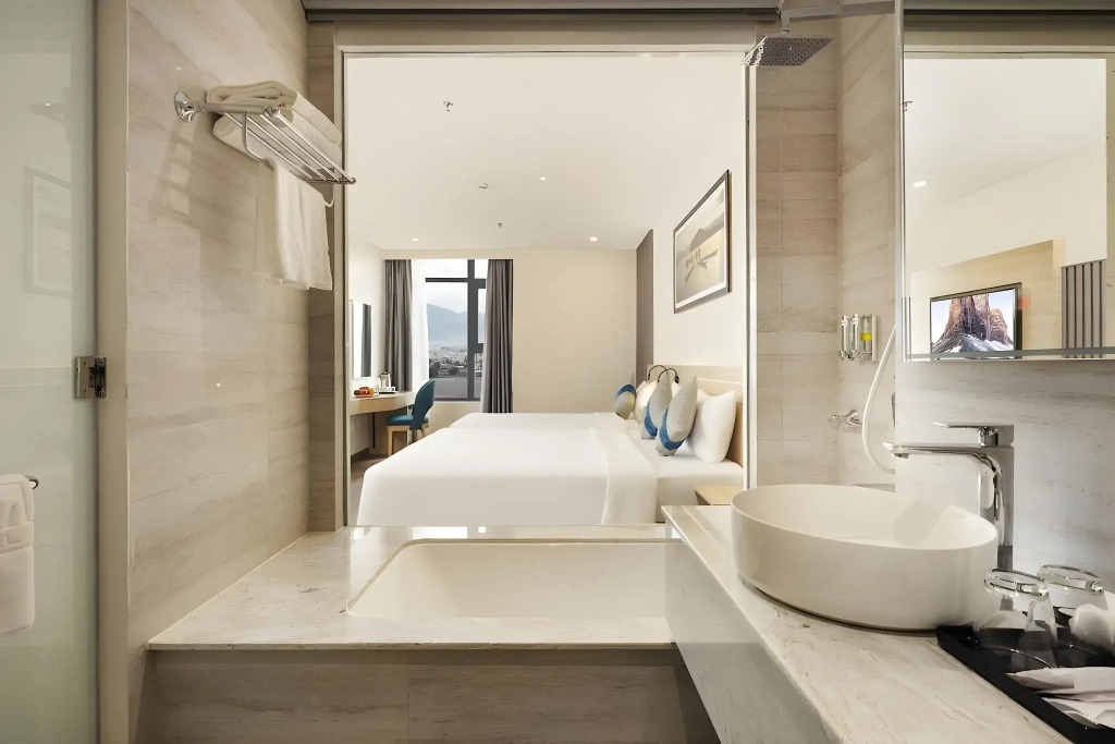 Lucky Sun Hotel Nha Trang Beach