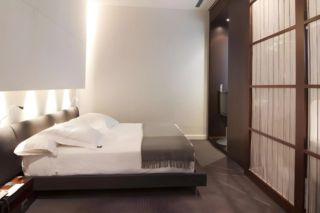 Sixtytwo Hotel