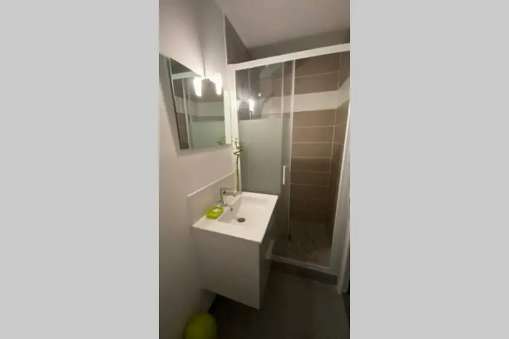 Superbe appartement climatisé à 3 min de la mer