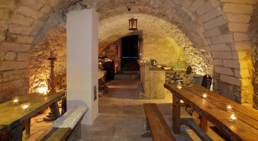 Pension Sebastian a vinný bar Prostě SKLEP