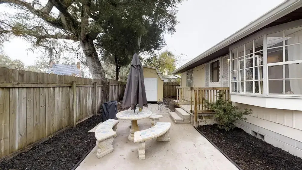 Secluded 2 Bedroom 1 Bath Cottage Home