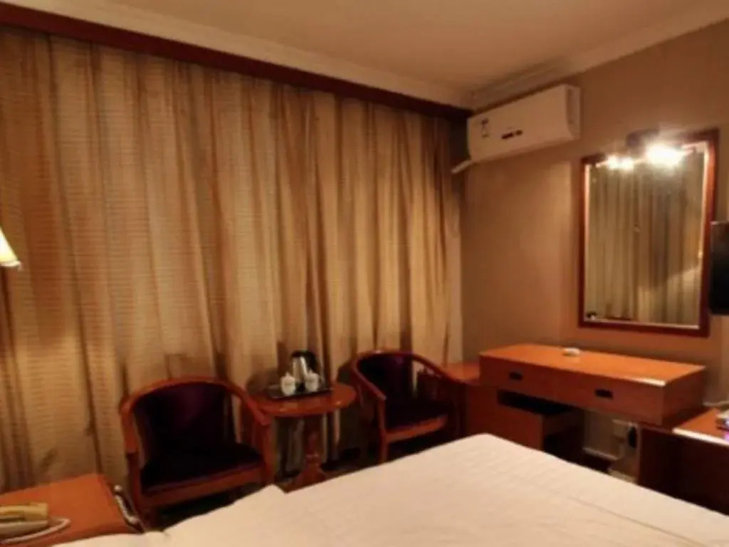 Guilin Weihang Hotel