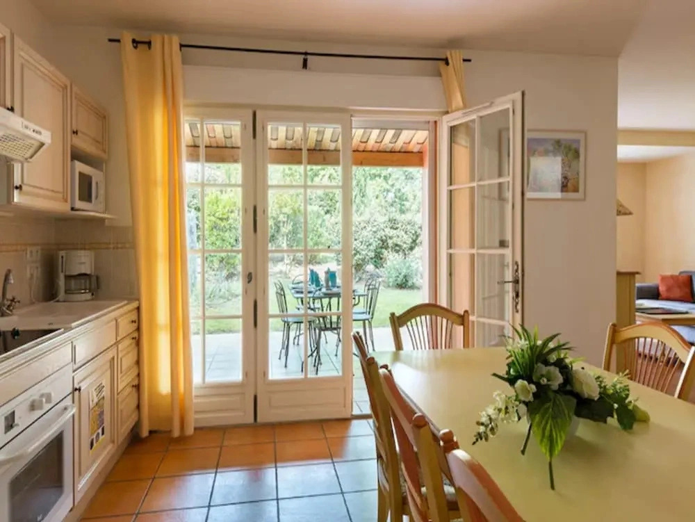 Village Duplex for 8 With Spa, Fayence