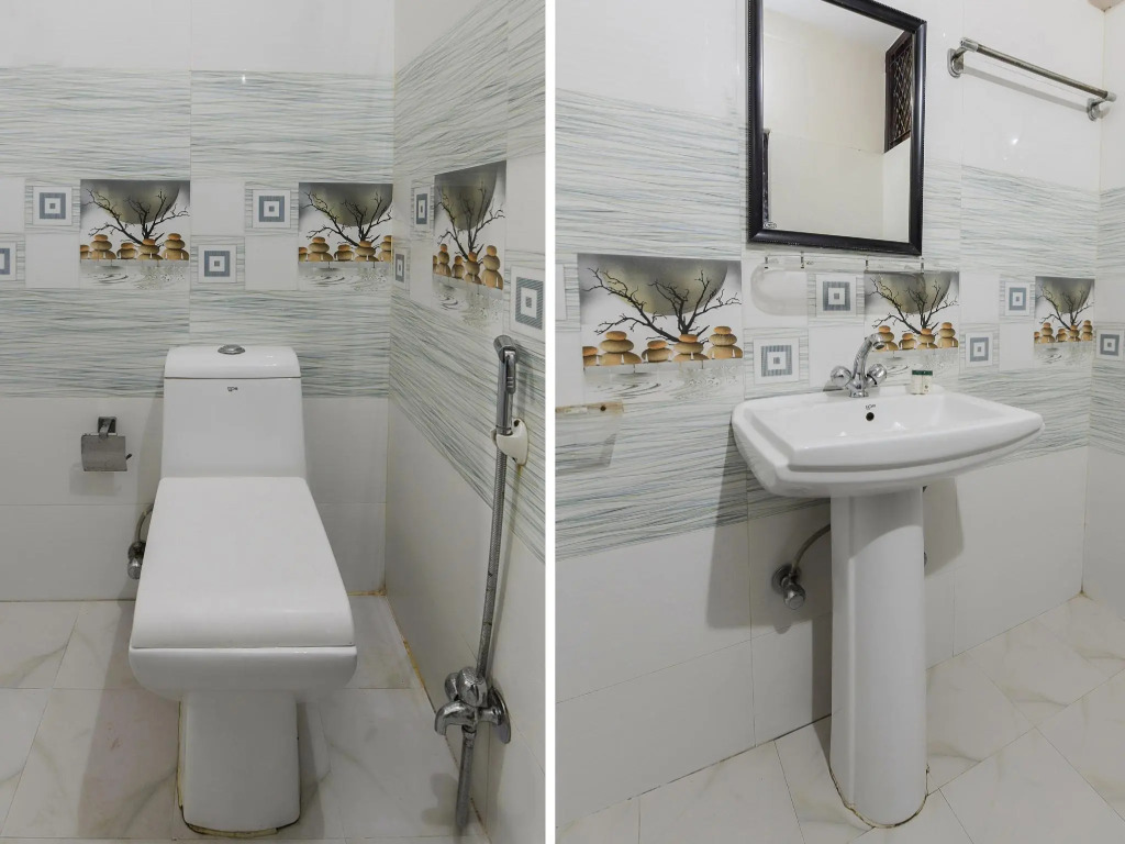 OYO 22322 Hotel Discovery Inn
