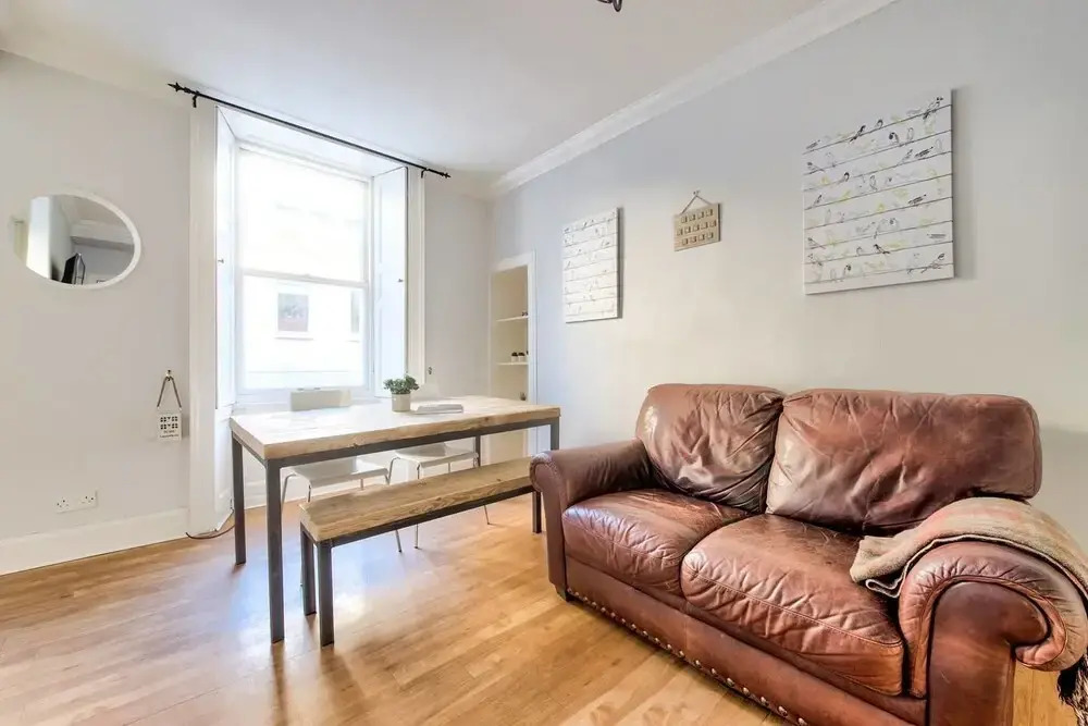 Perfect Location! - Charming Rose St Apart for 4