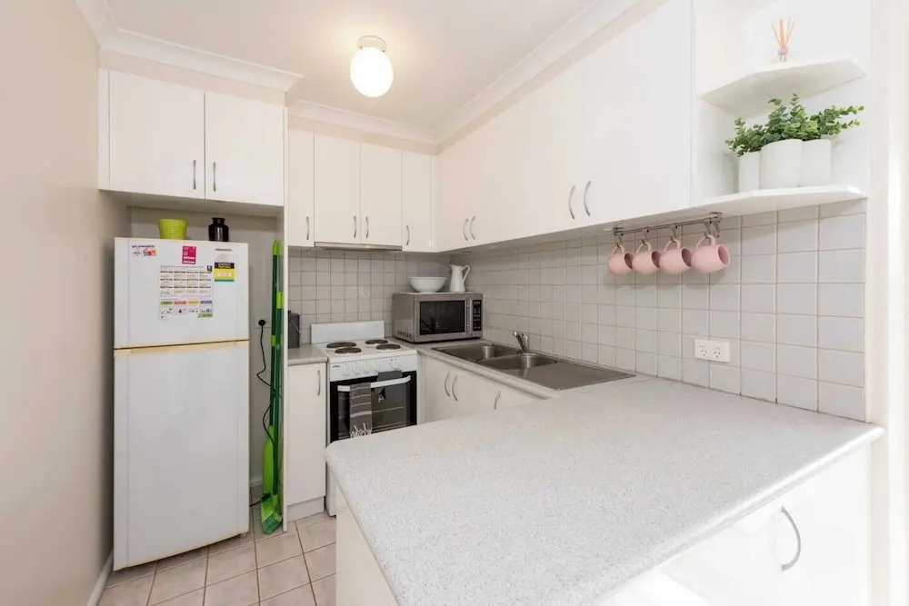 Bright & Comfortable 1BR Unit in Trendy Brunswick!