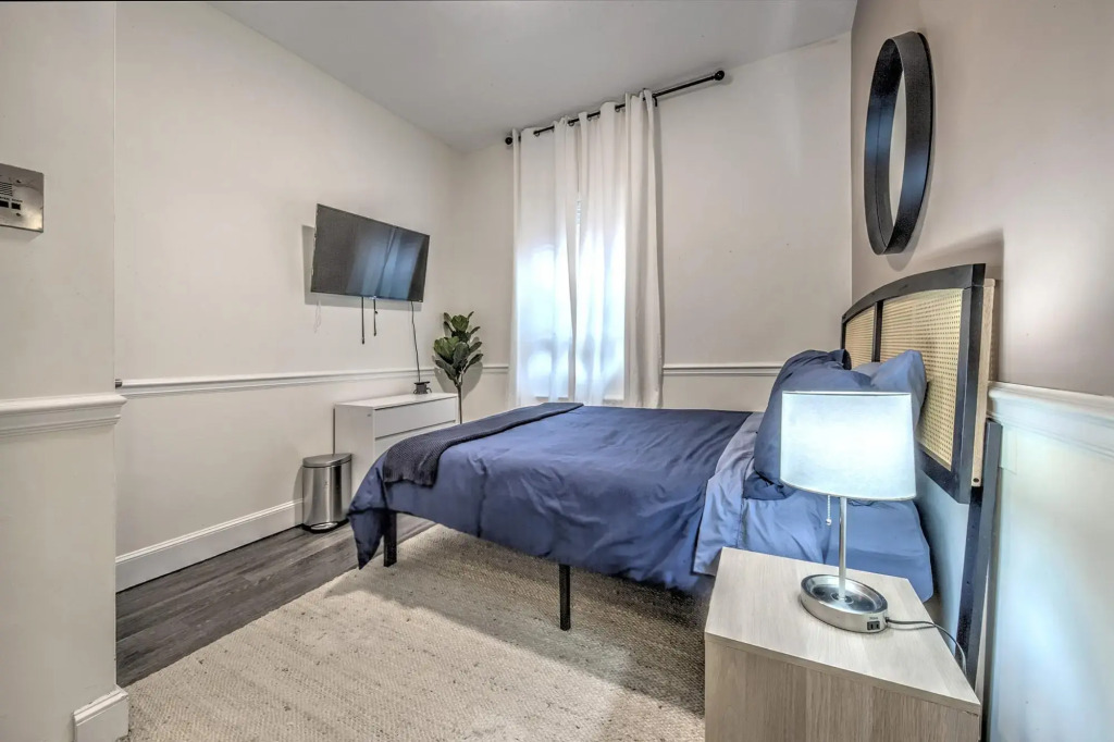 Great Value Studio in South End!